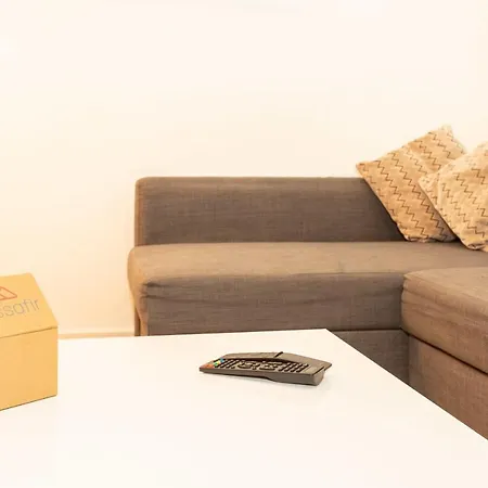 Apartment Cozy And Central Studio Apartment With Shared Pool In Sisli